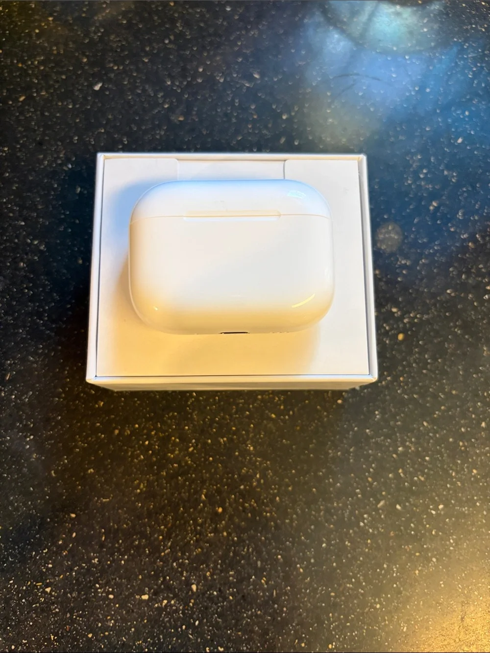 Apple White AirPods Pro (3rd Gen) Wireless Noise-Canceling Earbuds